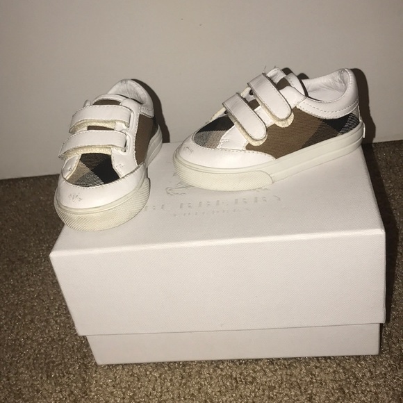 burberry baby sneakers